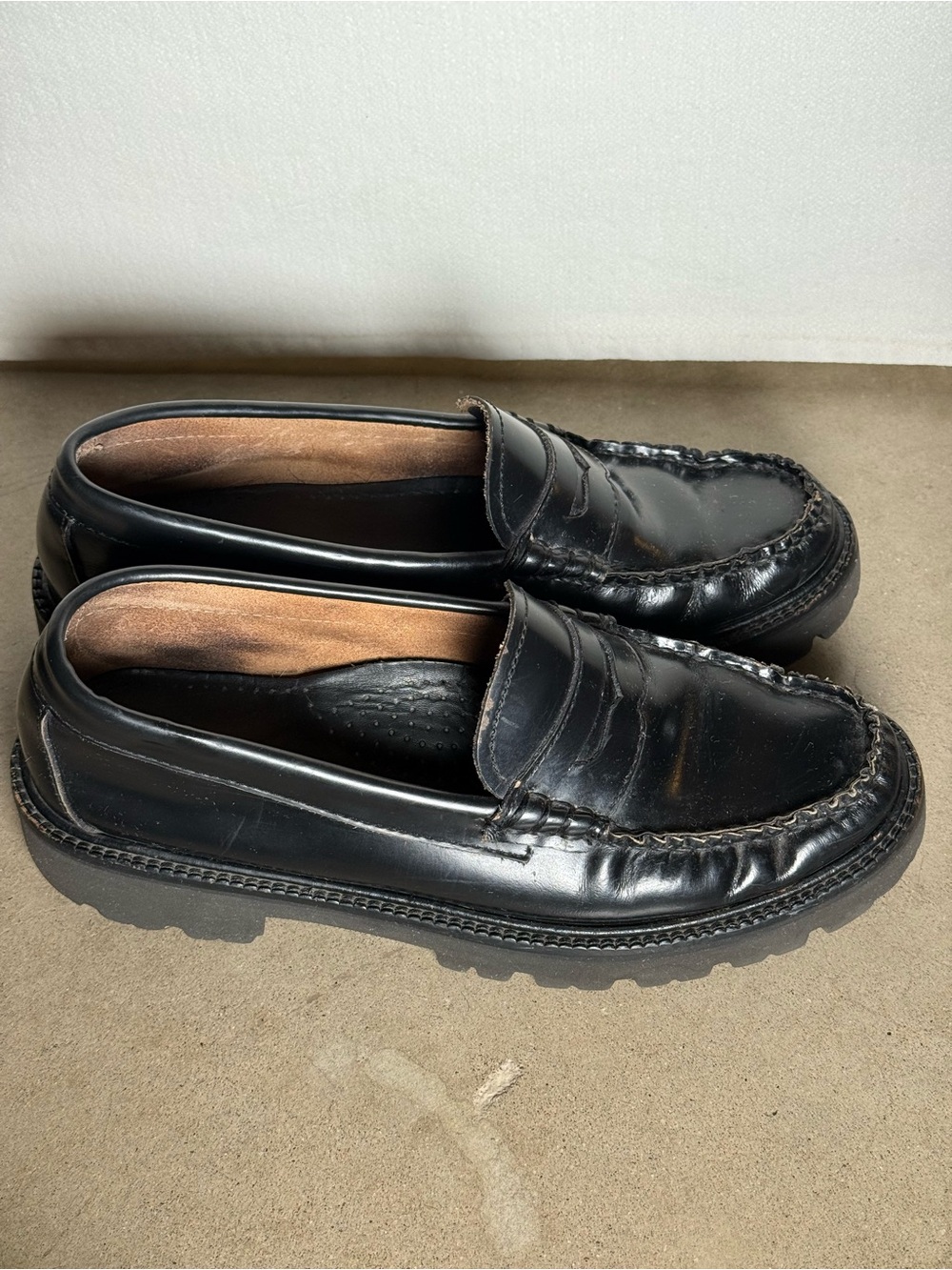 GH Bass Whitney Weejuns Super Lug Penny Loafers - Picture 3 of 9